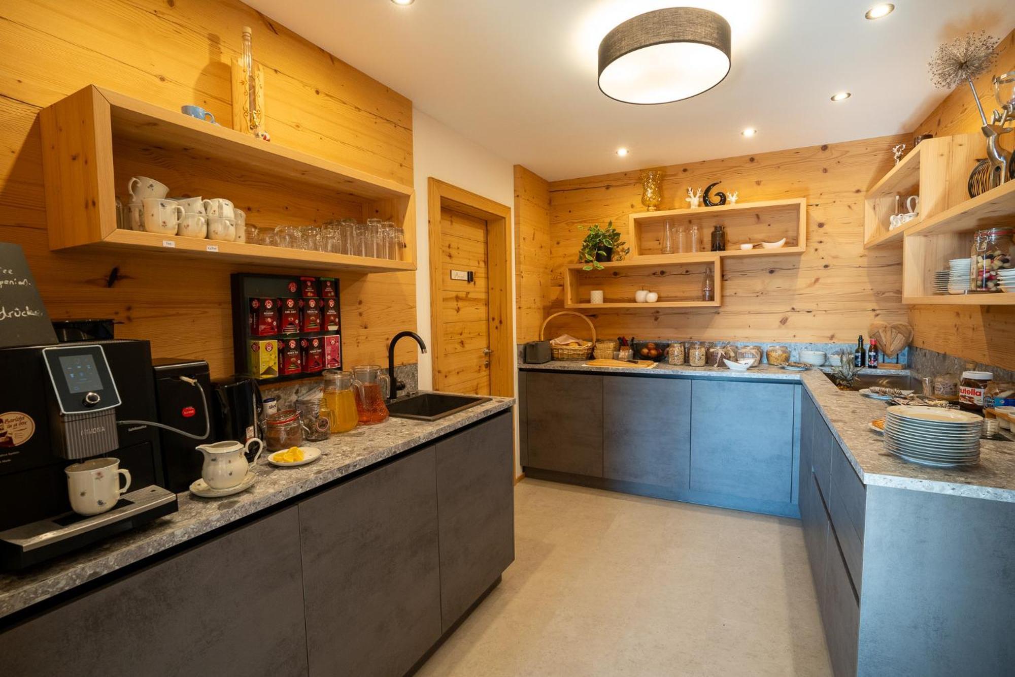 Haus Hoellwart Sankt Johann im Pongau Luaran gambar